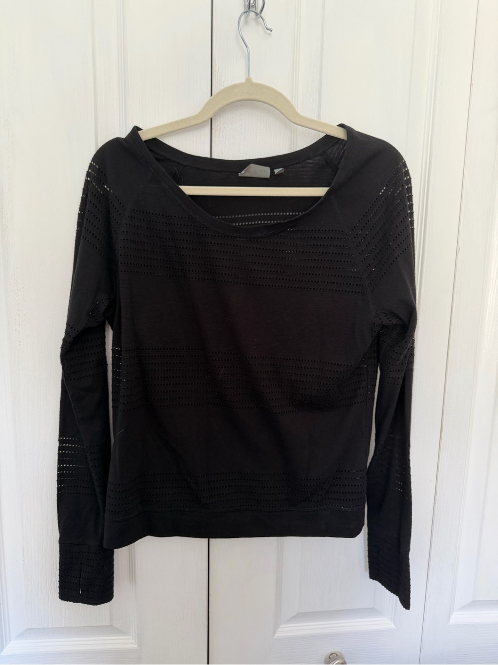 Athleta Women's Black Long-Sleeve Perforated Top